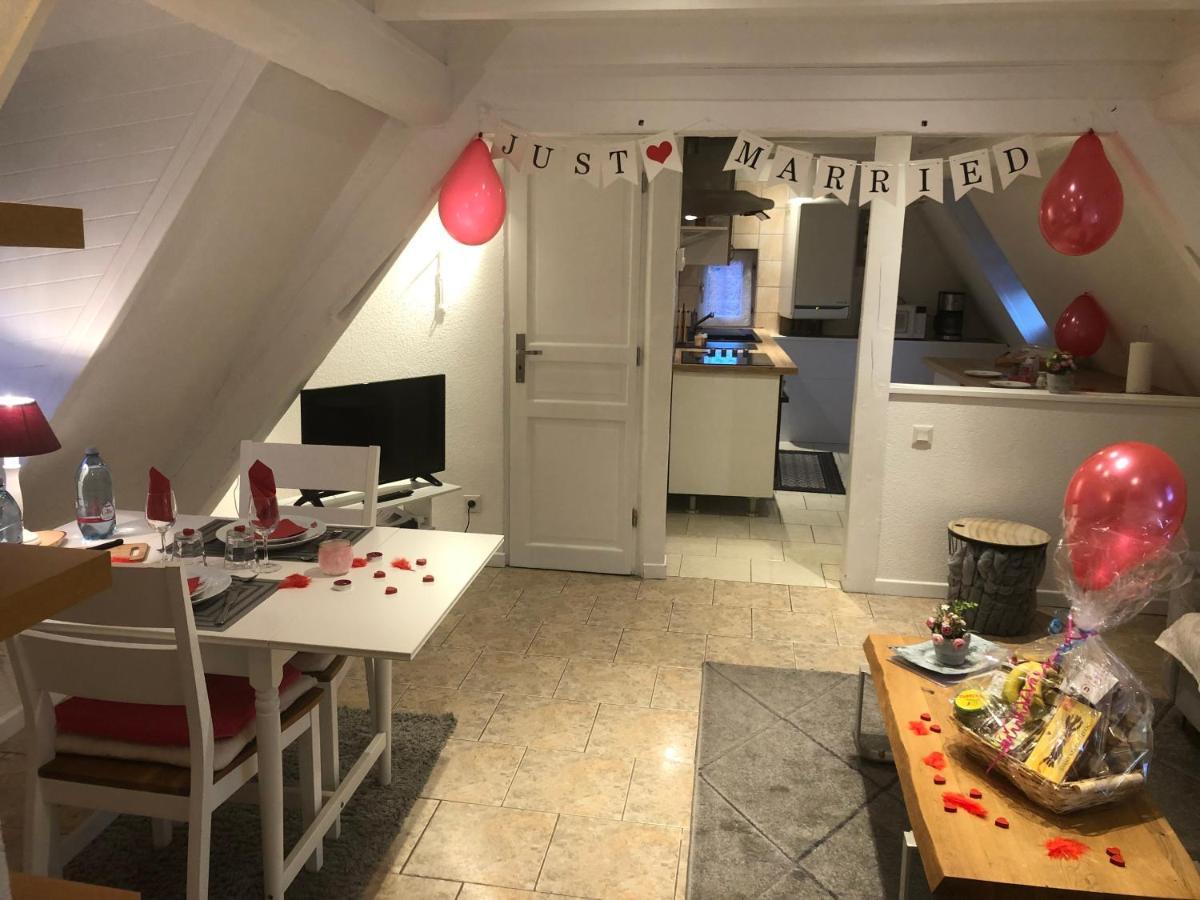 Gites Aux Fines Bulles D'Alsace Spa Privatif En Supplement Bergheim Kültér fotó